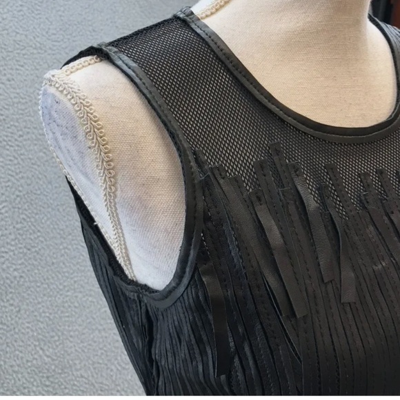 Elie Tahari black leather & mesh Milan fringe dress. Sizzling hot. Size 2. - Picture 10 of 10
